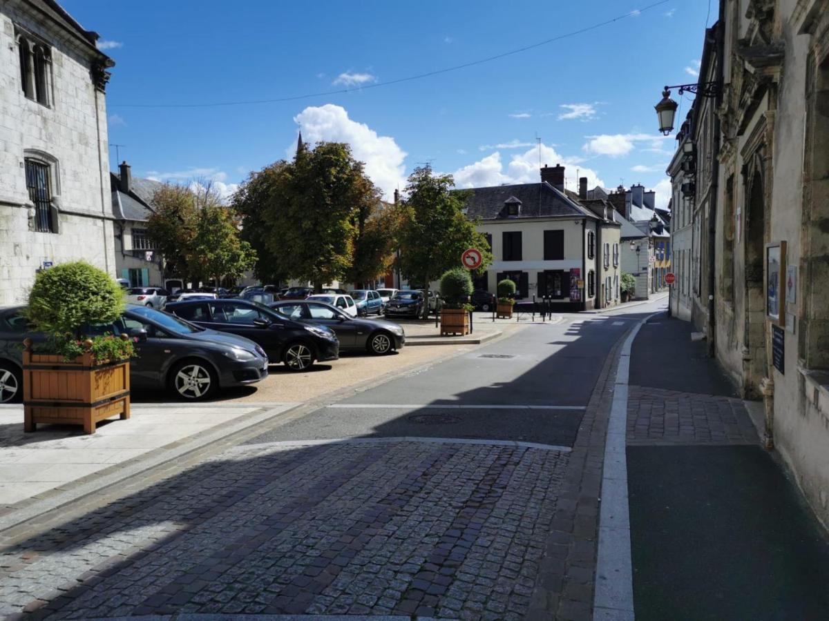 Appartement Pres De La Gare Rer C-Spacieux 4 Pieces Etampes Bagian luar foto